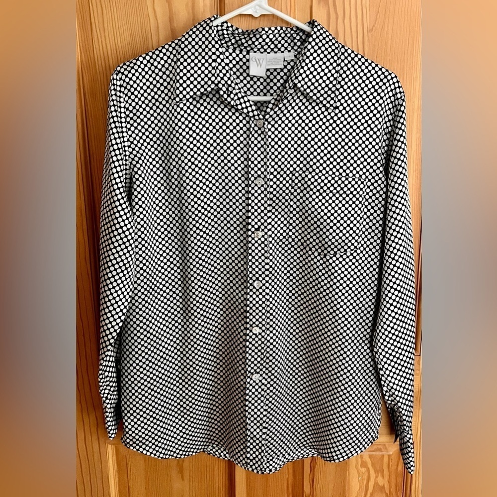 CW Satin Polka Dot Blouse Button Down Career Top Size 8 Black White Minimalist
